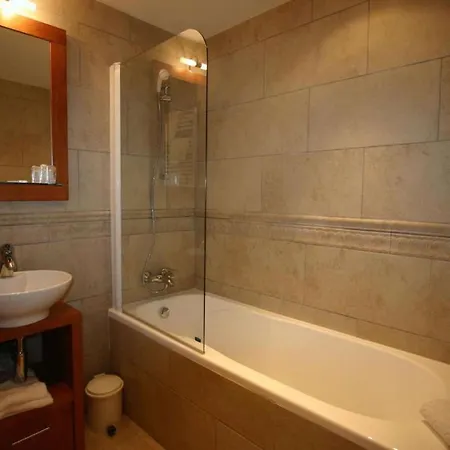 Western Le Cheval Blanc -vue Sur Le Port-plein Centre