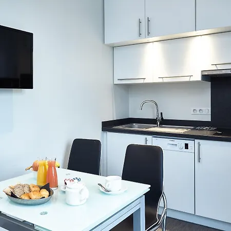 酒店 Western Le Cheval Blanc -vue Sur Le Port-plein Centre 翁弗勒尔