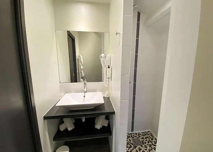 Hotel Western Le Cheval Blanc -vue Sur Le Port-plein Centre