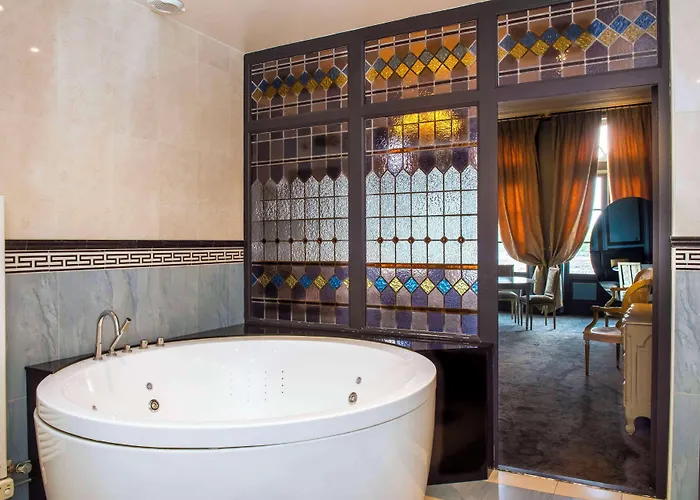 Hotel Western Le Cheval Blanc -vue Sur Le Port-plein Centre Honfleur