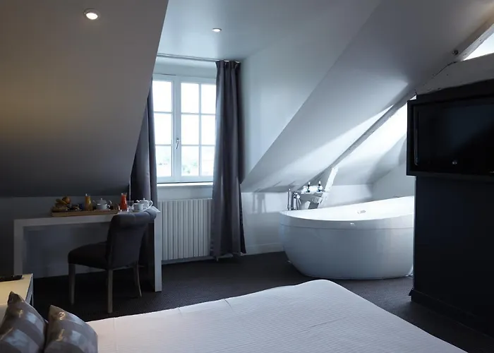 Western Le Cheval Blanc -vue Sur Le Port-plein Centre Honfleur