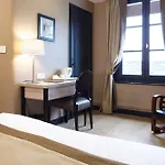 Hotel Western Le Cheval Blanc -vue Sur Le Port-plein Centre 3*