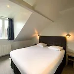 Western Le Cheval Blanc -vue Sur Le Port-plein Centre 3*