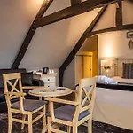 Western Le Cheval Blanc -vue Sur Le Port-plein Centre 3* Honfleur