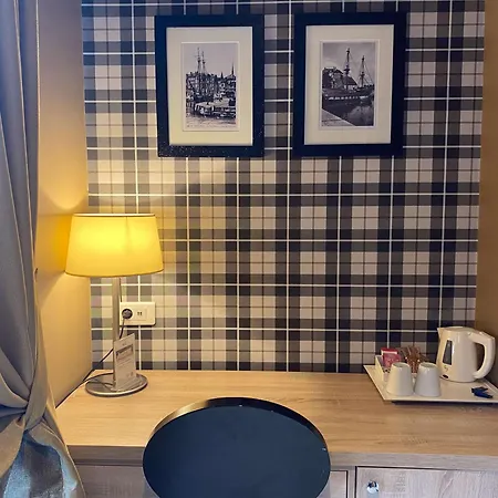 Western Le Cheval Blanc -centre- Vieux Port 3* Honfleur