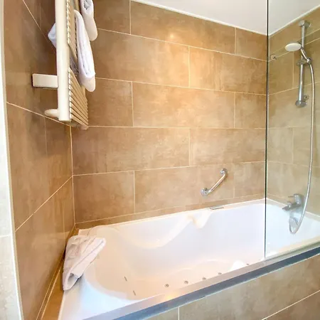 Western Le Cheval Blanc -vue Sur Le Port-plein Centre فندق 3*