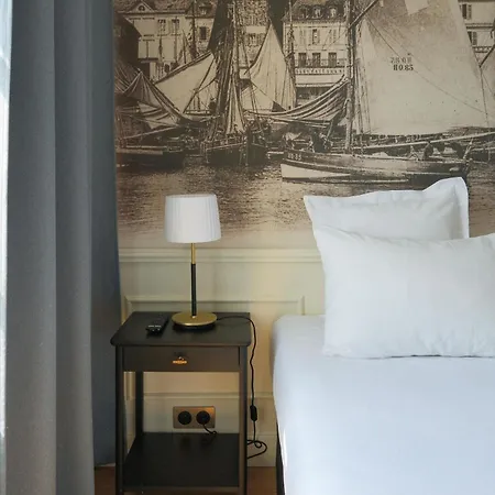 Western Le Cheval Blanc -vue Sur Le Port-plein Centre Hotel 3*