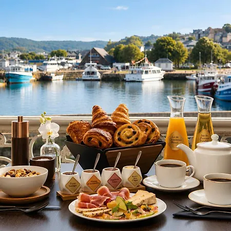 Hotel Western Le Cheval Blanc -vue Sur Le Port-plein Centre 3*