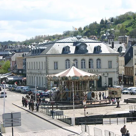 Hotel Western Le Cheval Blanc -vue Sur Le Port-plein Centre 3*