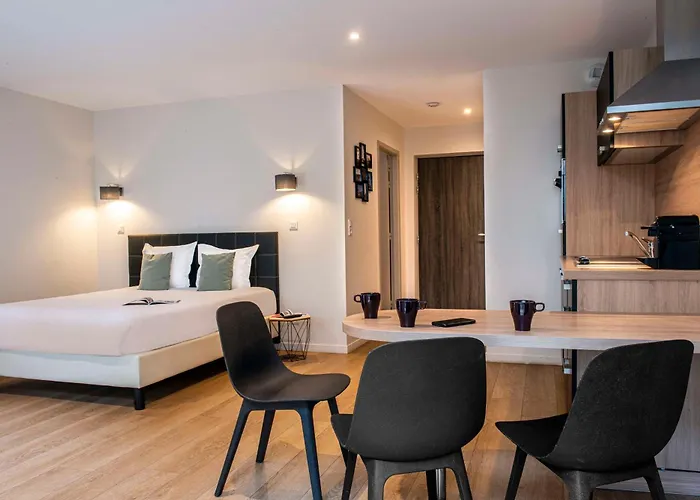 Western Le Cheval Blanc -vue Sur Le Port-plein Centre Honfleur