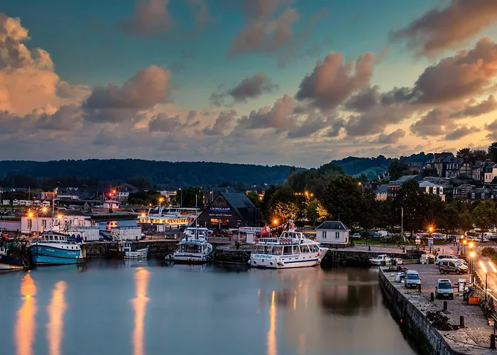Otel Western Le Cheval Blanc -vue Sur Le Port-plein Centre Honfleur