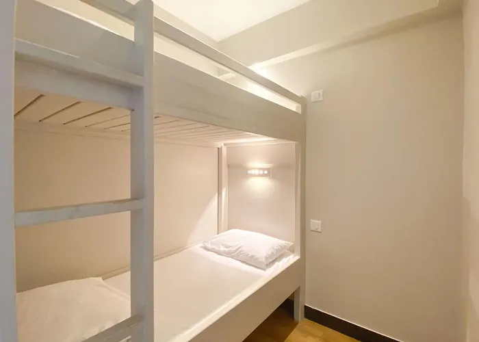 Western Le Cheval Blanc -vue Sur Le Port-plein Centre מלון