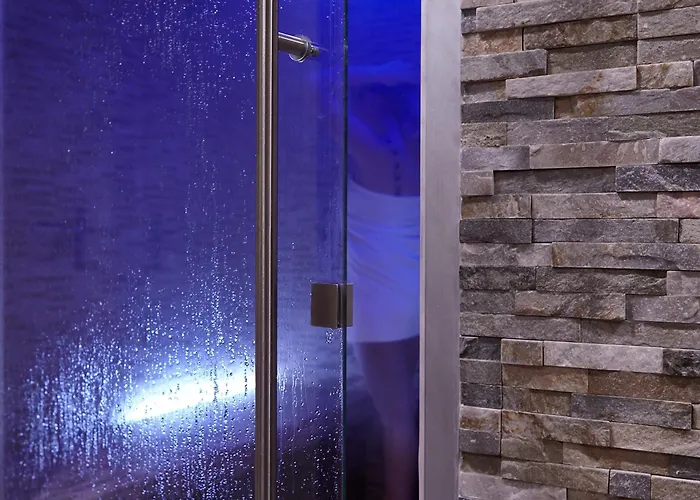 Western Le Cheval Blanc -vue Sur Le Port-plein Centre 3*