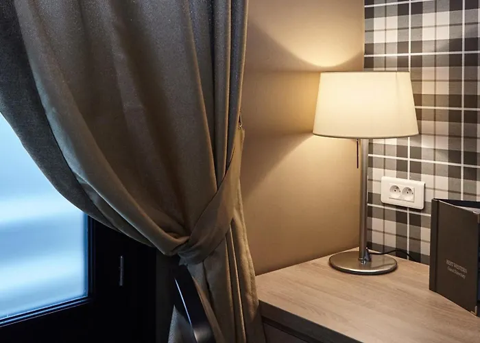 Western Le Cheval Blanc -vue Sur Le Port-plein Centre Hotel Honfleur