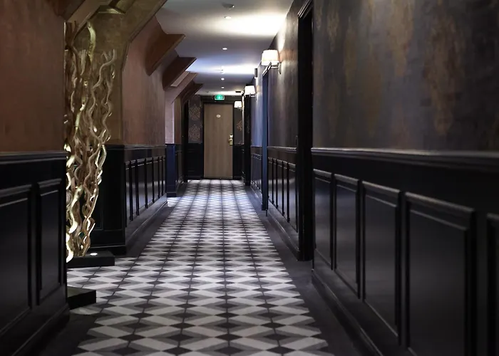 Western Le Cheval Blanc -vue Sur Le Port-plein Centre Honfleur